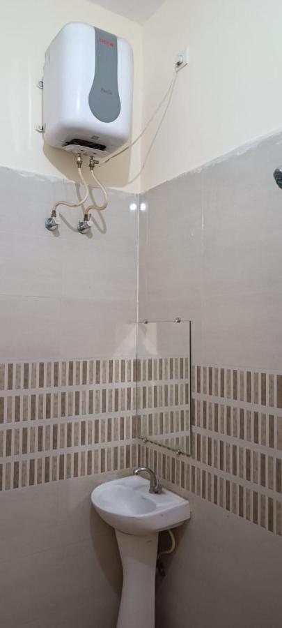 Kamla Guest House Kushinagar Экстерьер фото