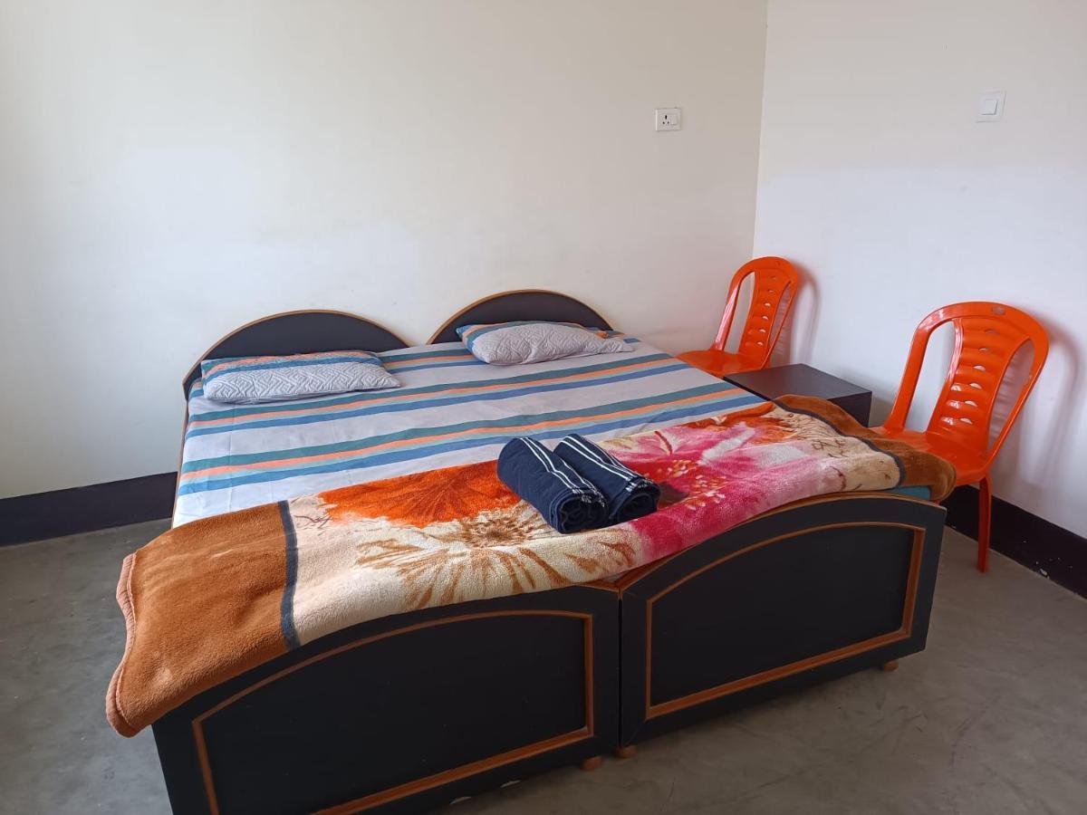 Kamla Guest House Kushinagar Экстерьер фото