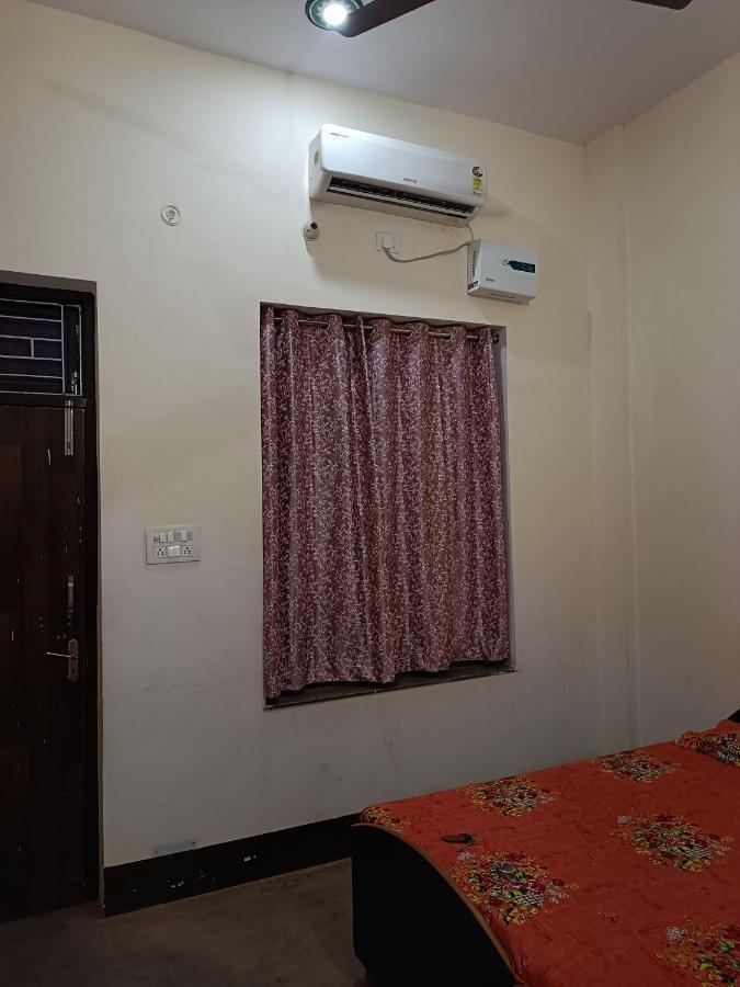 Kamla Guest House Kushinagar Экстерьер фото